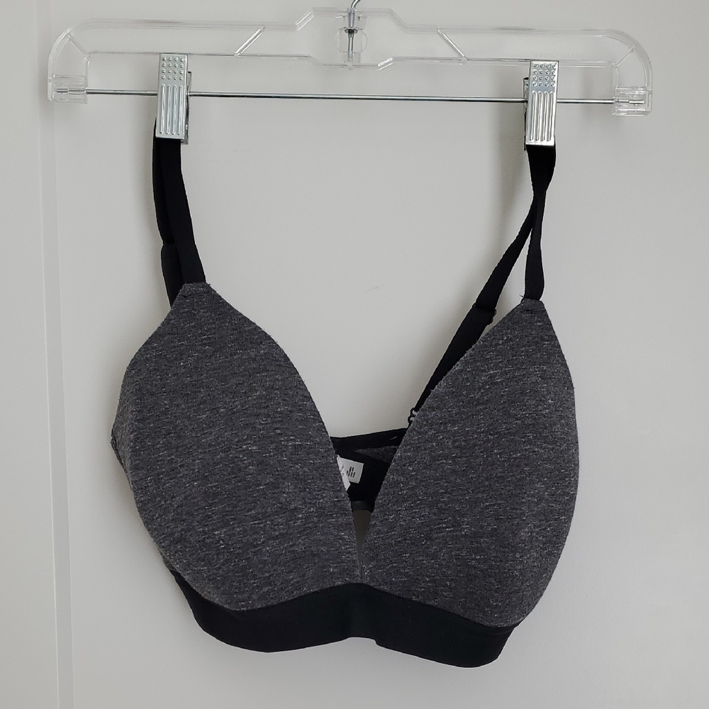 Auden Bra 34DD Lightly Lined Wirefree Gray and Black Bra